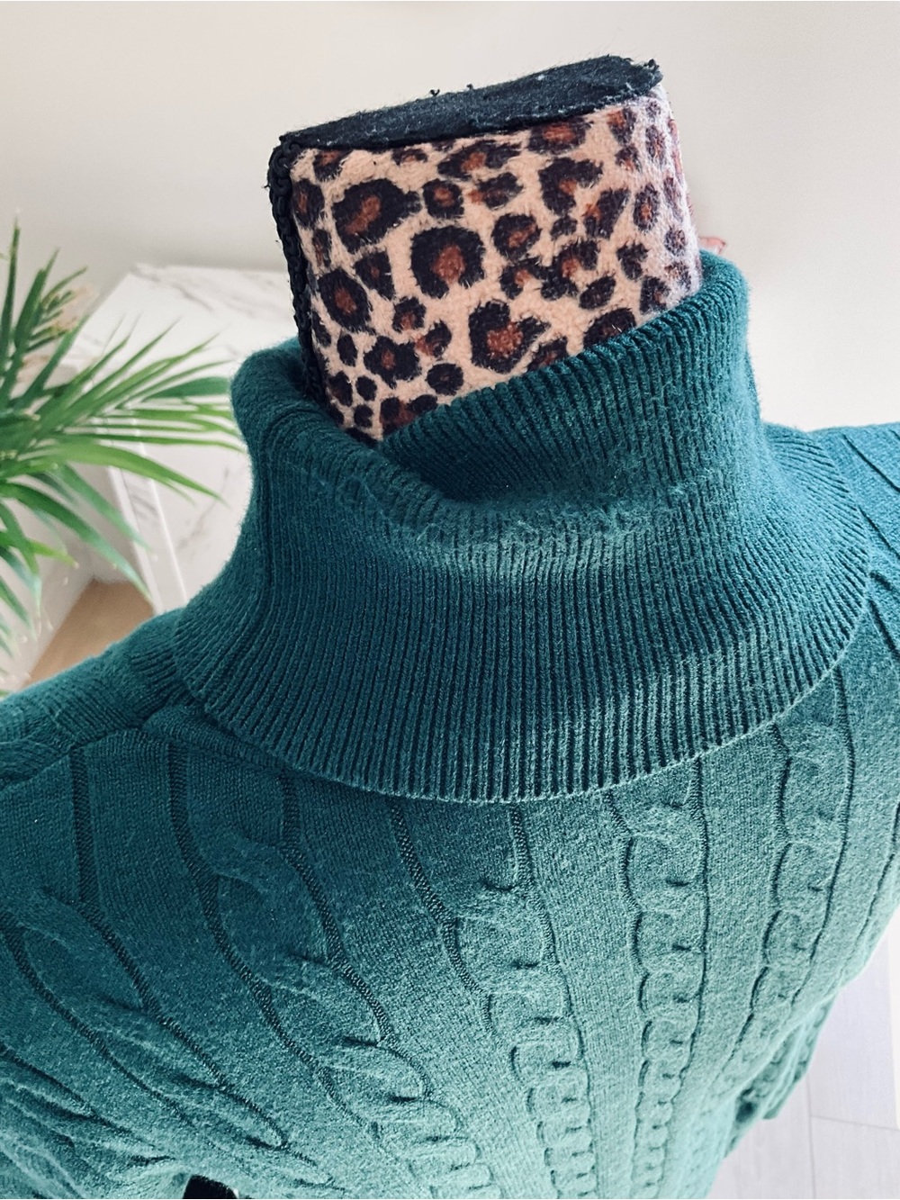 Green Pine Sweater - Picture 6 of 11